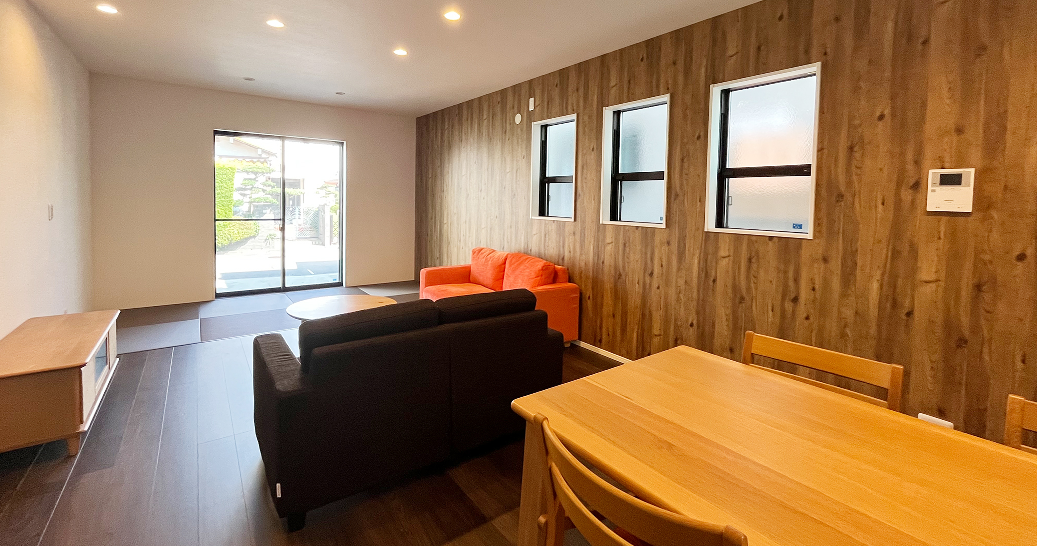 鳴滝展示場 kino