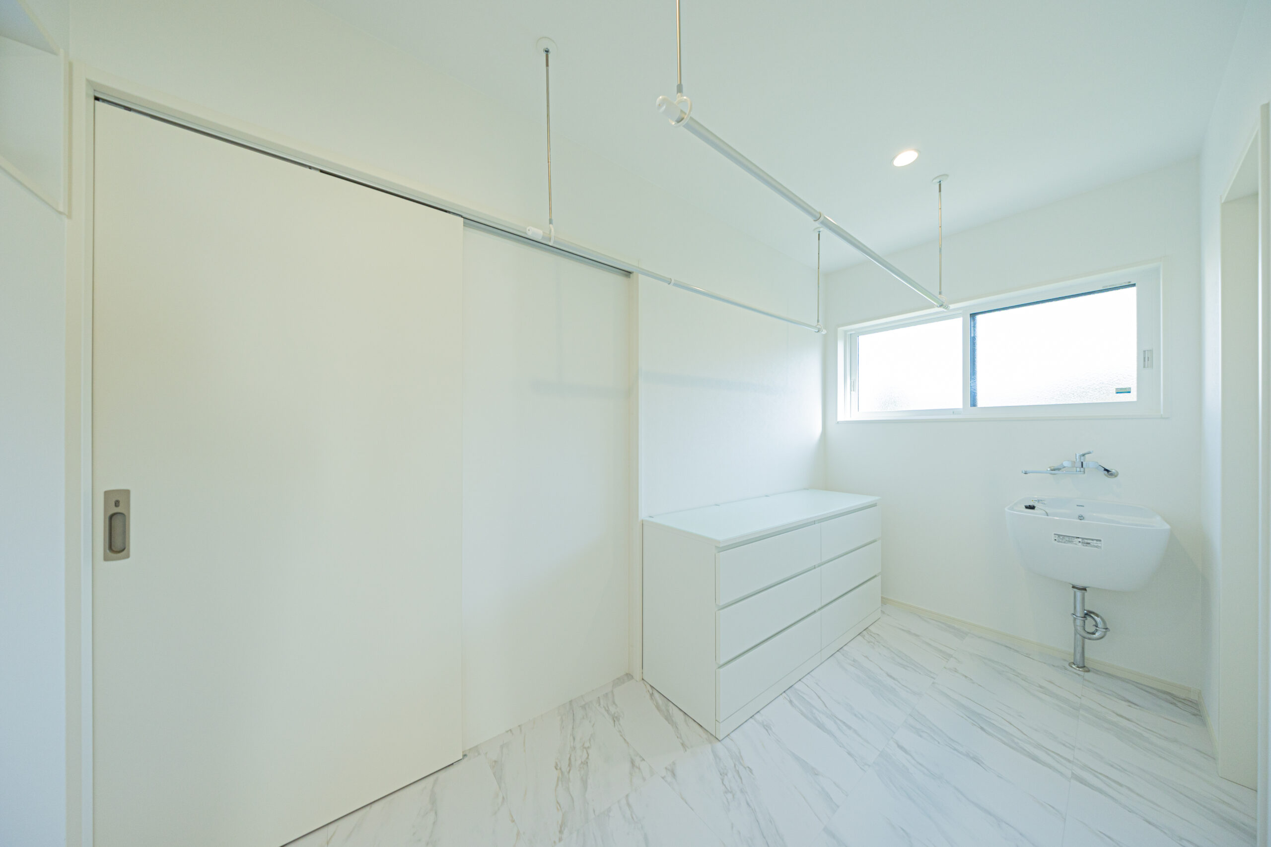 暮らしやすさを重視した収納と動線に拘った住まい